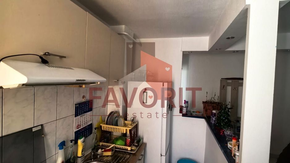 2 camere | mobilat si utilat | boxa | zona excelenta | - Poză 5