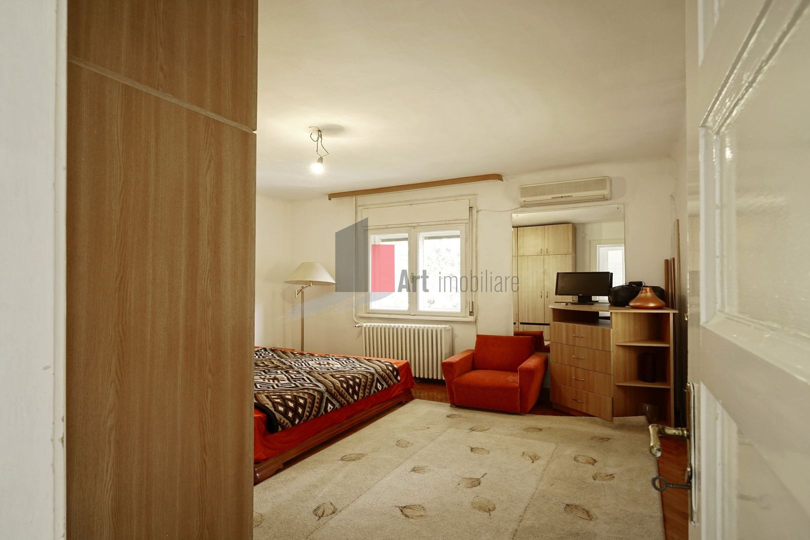 Proprietatea "ARCHA" , Vatra Luminoasa, JUMATATE DE VILA, intrare separata - Poză 6