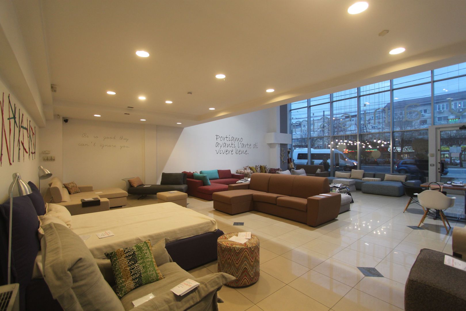 Showroom -150mp-zona de Nord - Poză 12