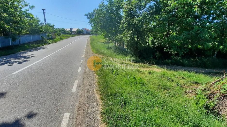 🏡Teren intravilan 900 mp - Voinesti,la strada principală 🏡 - Poză 4