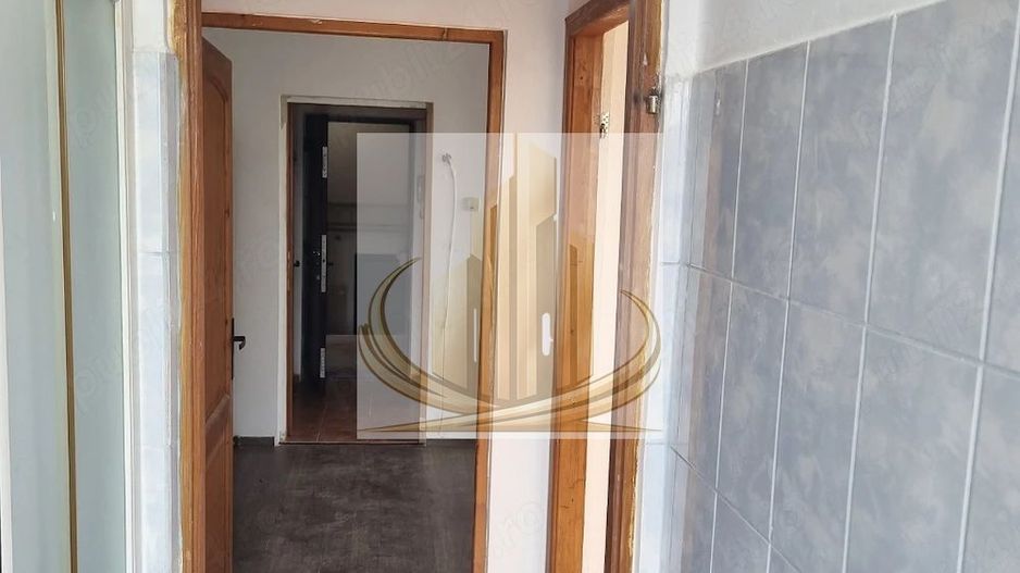 2 Camere Luminos | Metrou Jiului | Boxă la Subsol | - Poză 4