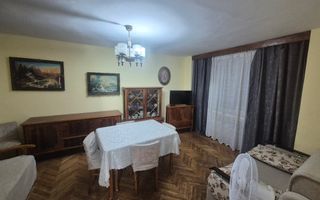 Vand apartament 3 camere Centru - Poză 4