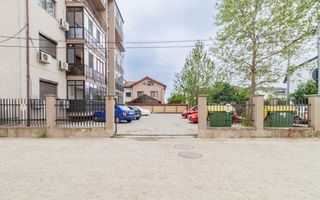 Apartament 2 camere, decomandat, parter înalt – cu curte, balcon și acces auto - Poză 2