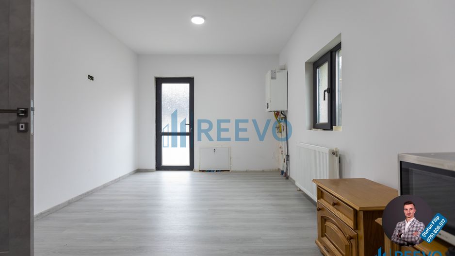 Casă/Vilă nouă P+M, Hemeiuș, Bacău - Poză 7