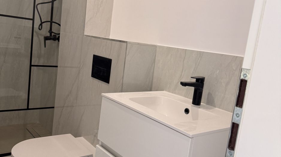 🏡 Apartament finisat premium cu terasă și priveliște liberă 🌿 - Poză 8