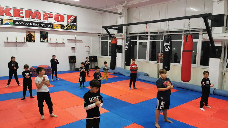 Sala de inchiriat ideala pentru activitati sportive, dansuri, etc - Poză 8