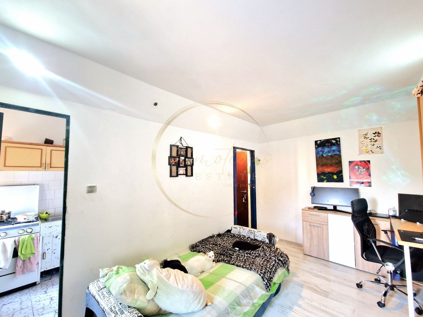 PREȚ PTOMOȚIONAL | Garsonieră spațioasă | CERERE PENTRU INVESTIȚIE - Poză 1