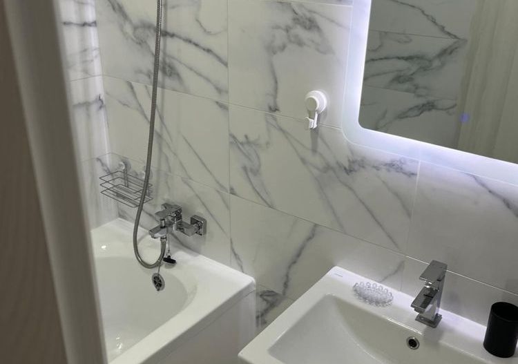 Apartament 2 camere tip studio, lux, parcare inclusă, centrală proprie, etaj 1 - Poză 8