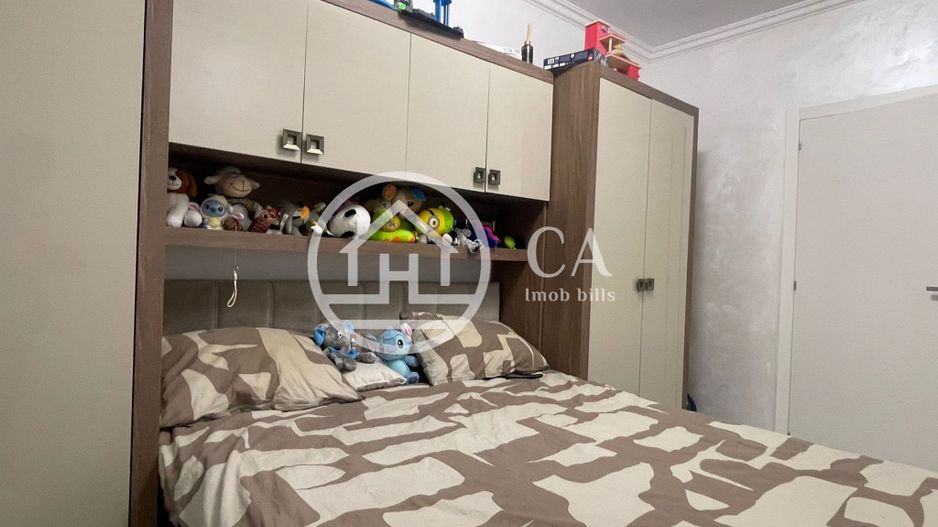 Apartament cu 3 camere de vanzare in Prima Universitatii, Oradea - Poză 8