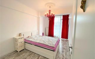 Apartament de vanzare cu 3 camere, suprafata.utila 70mp. - Poză 3