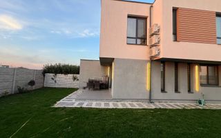The Class Villas 1 – Vilă modernă de închiriat în Tunari - Poză 18
