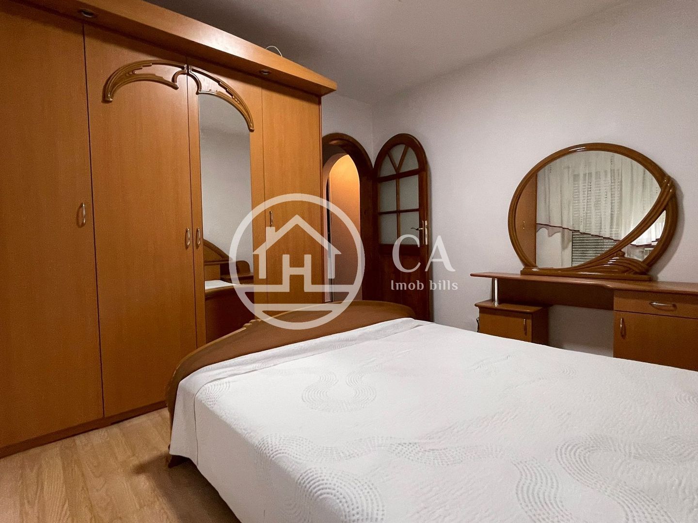 Apartament cu 3 camere de inchiriat in zona Valenta, Oradea - Poză 3