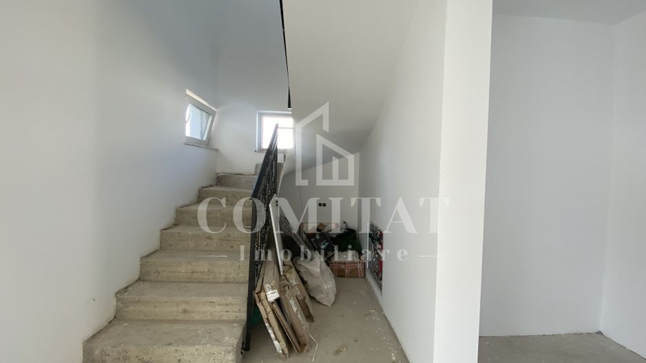 Casă de vânzare | Dispunere pe 2 niveluri | Localitatea Dezmir - Poză 5