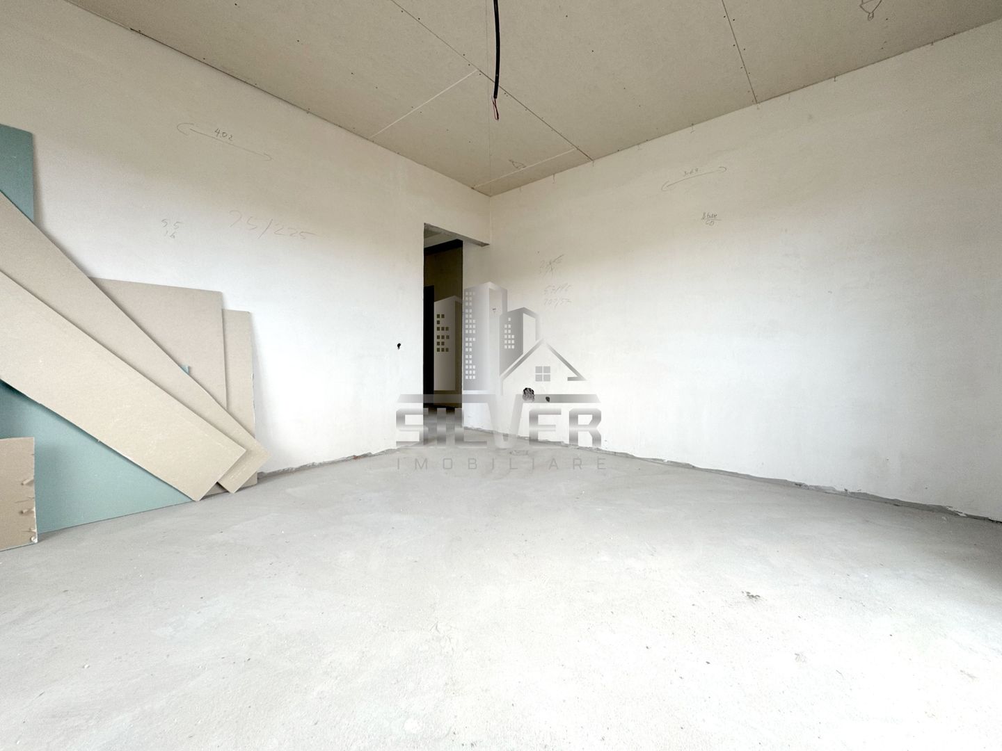 Casa  tip duplex /Zona strazii Urusagului. - Poză 16