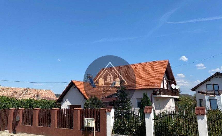 Casă mare și modernă - Poză 4