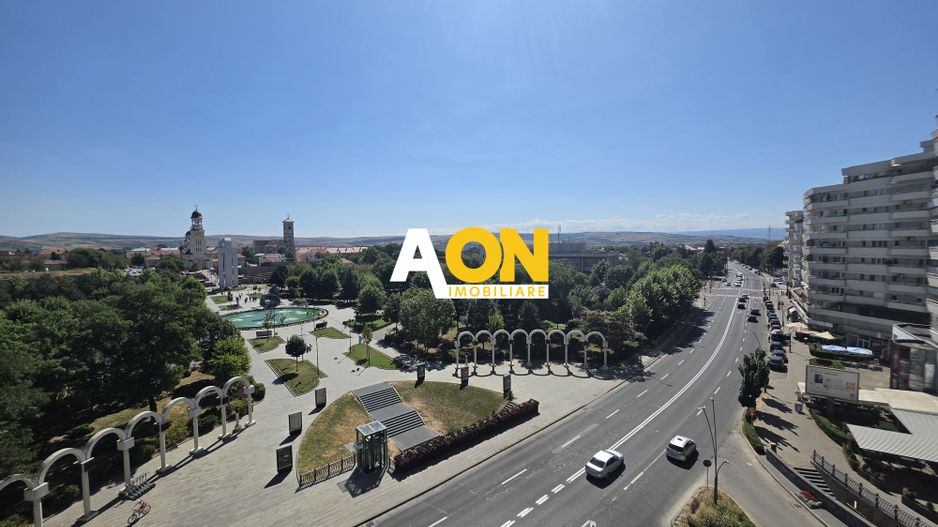Apartament 4 Camere | Decomandat | Etaj  |  Cetate - Poză 1