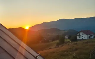 Exclusivitate- Casă rustică de închiriat în Fundata – Priveliște spectaculoasă - Poză 21