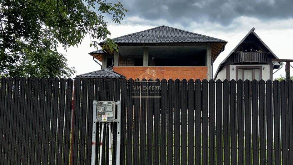 VILA 5 CAMERE, ZONA ULTRA CENTRALA, CAMPULUNG MUSCEL, TEREN 500 MP - Poză 2