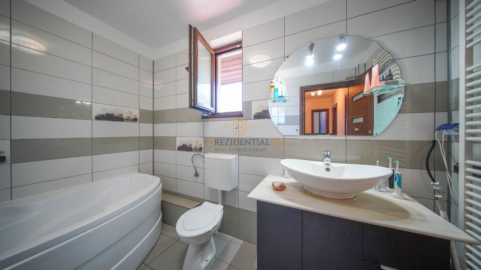 Casa in zona Astrelor, 4 camere, P+1, Comision 0% - Poză 21