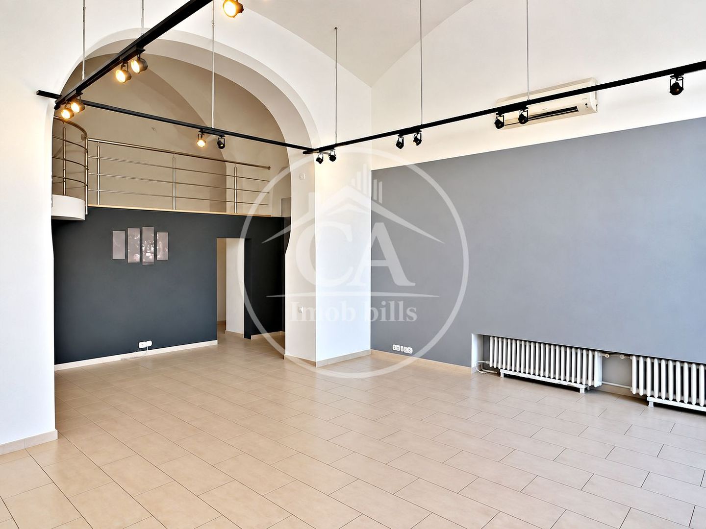 Spatiu comercial ultracentral de închiriat  Oradea - Poză 1