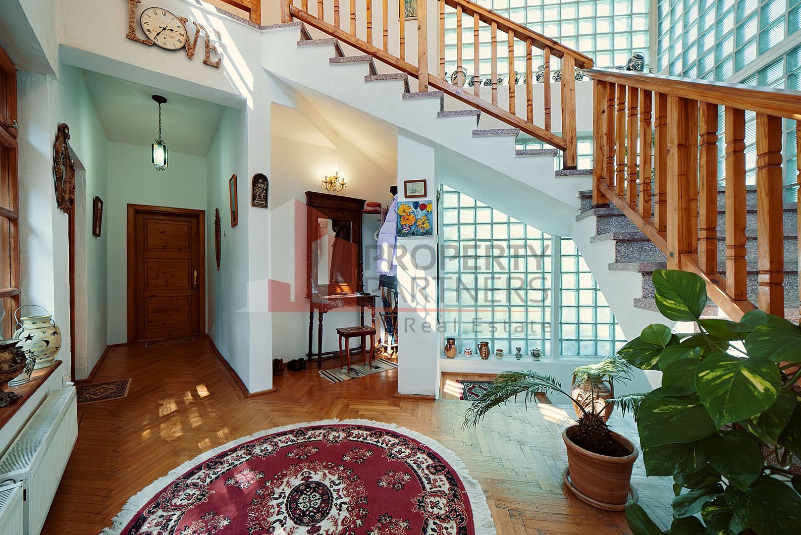 Vila superba langa Castelul Bran - Poză 8