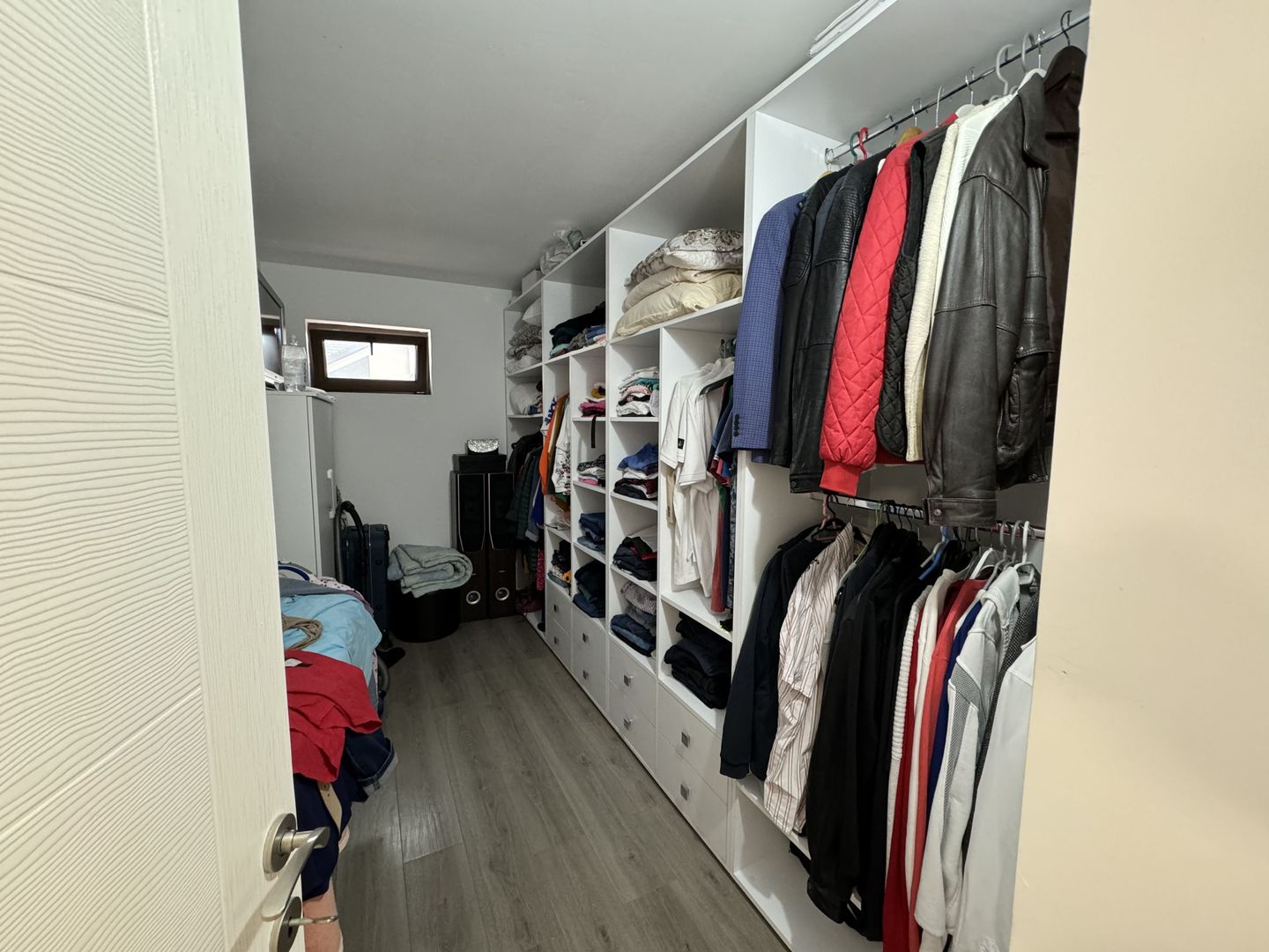 Casă Spațioasă de Vânzare în Ghimbav | Două Apartamente | Teren 579 mp - Poză 19