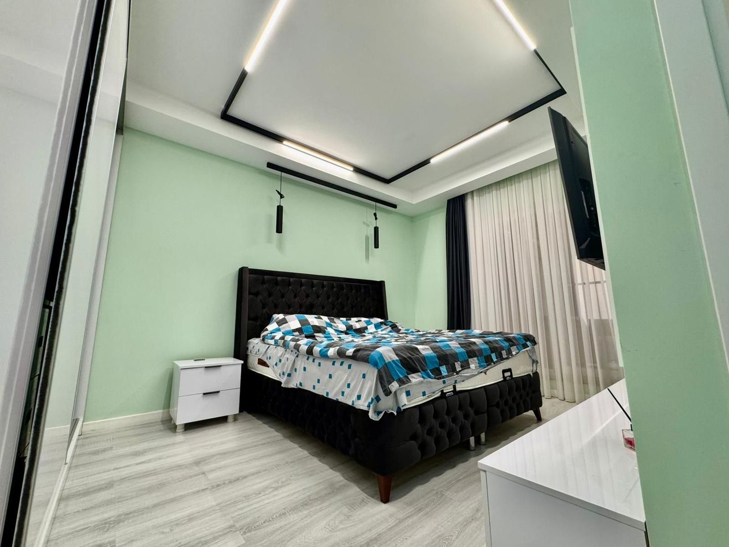COSMOPOLIS - Apartament cu 3 camere si gradina, mobilat si utilat. - Poză 10