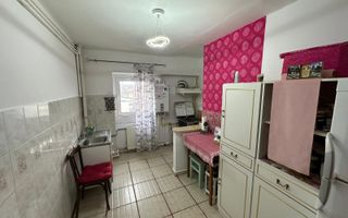 Apartament 97 mp, 4 camere decomandat, CUG-Selgros – 165.000 € - Poză 10