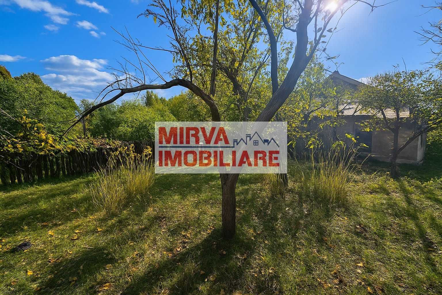 🏡 Casă tradițională într-un peisaj de vis – Vâlcănești - Poză 24