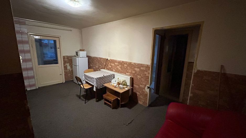 Apartament 2 camere, parter - zona Cetate - Poză 8