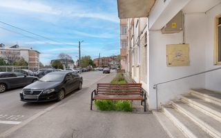 Spațiu pentru birou / salon / cabinet (38 mp) - Poză 2