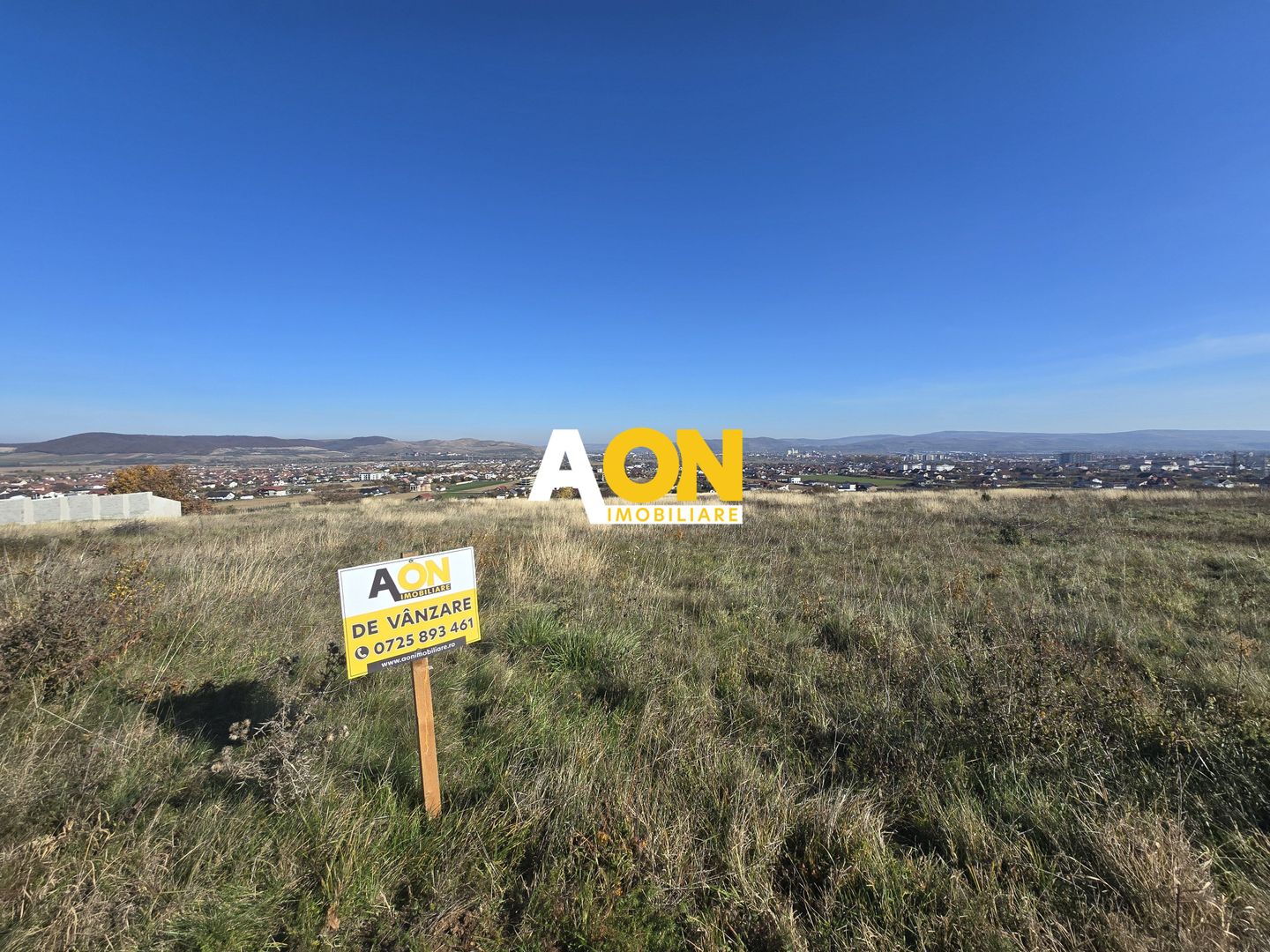 Teren 660mp Intravilan cu Utilitati, Sub Padure - Poză 1