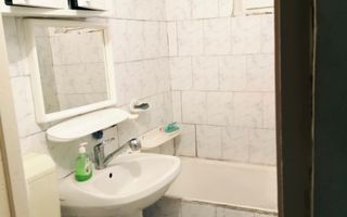 ageuropa.ro vinde ap. 2 cam. etaj 3 în Solidarității. - Poză 1