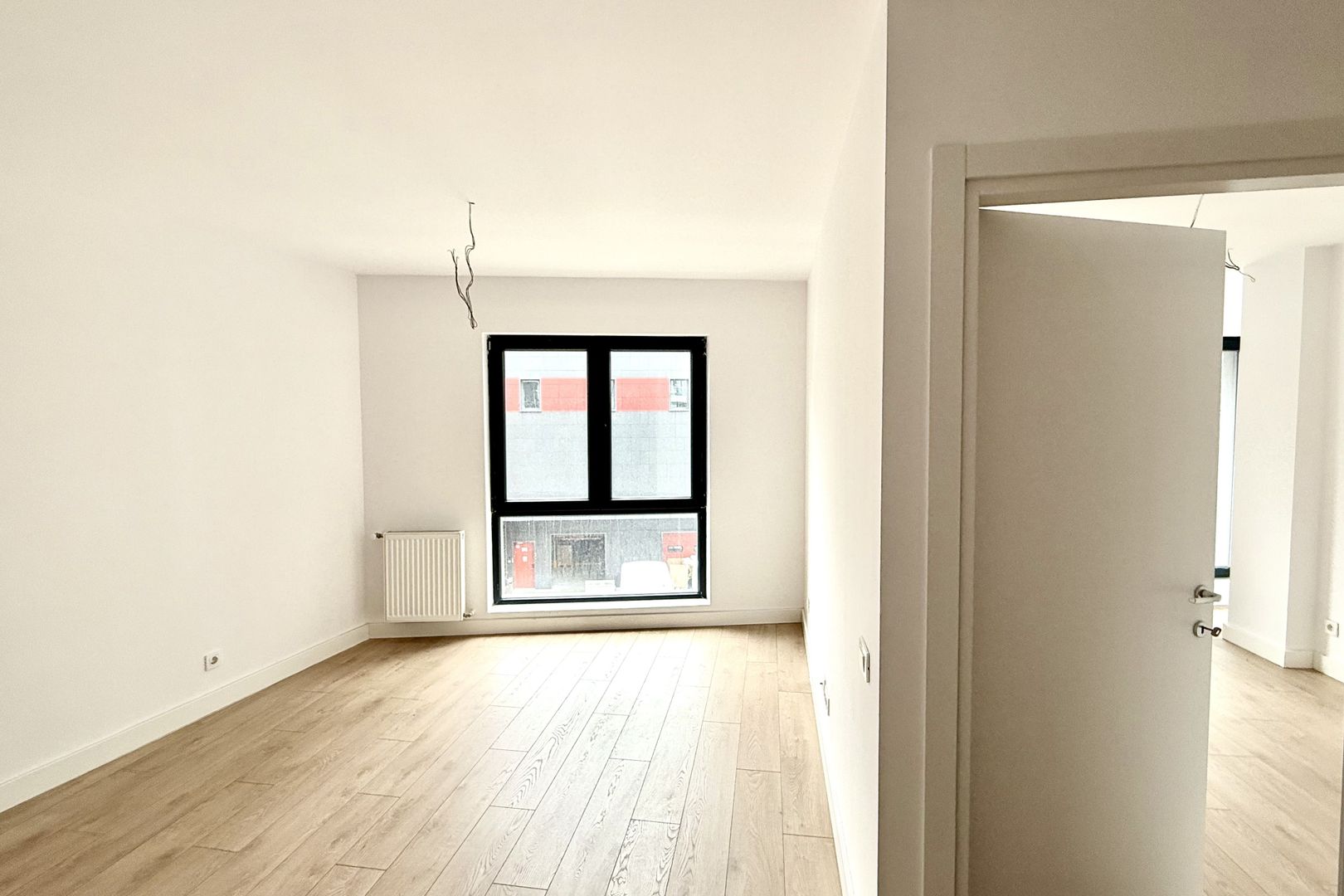 Apartament 2 camere, zona Aviatiei-Aerogării, bloc nou, etaj 1 - Poză 3