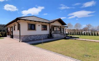 Casa 4 camere finisaje de lux 950 mp teren Com. Ciugud - Poză 21