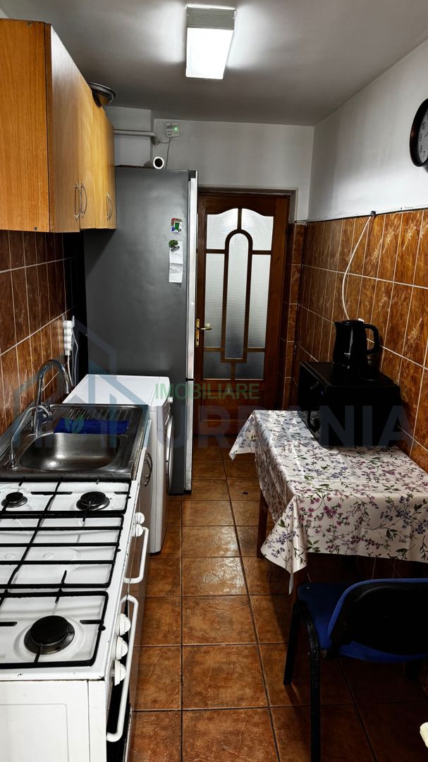 Caut 2 Colege de apartament Iasi 2 min de UMF - Poză 2