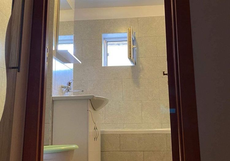 Apartament cu 4 camere Micro 17 - Poză 7