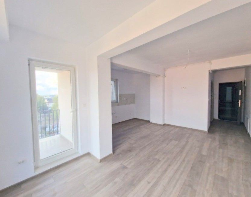 Apartament 2 camere Otopeni | bloc cu lift | 10 minute pe jos de centru - Poză 1