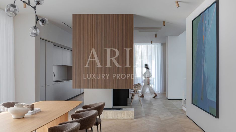 REZIDENȚĂ CONTEMPORANĂ CU DESIGN ICONIC | POZE REALE | - Poză 17