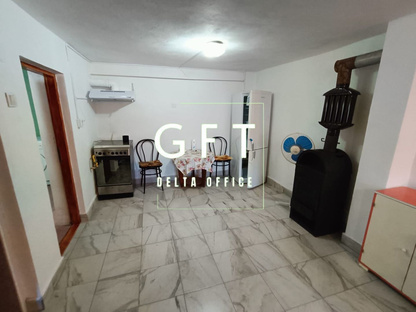 Garsonieră la casă de închiriat - Poză 3