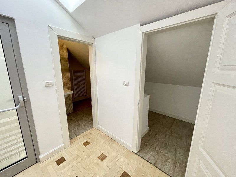 Mansardă cochetă în Piața Unirii - Poză 14