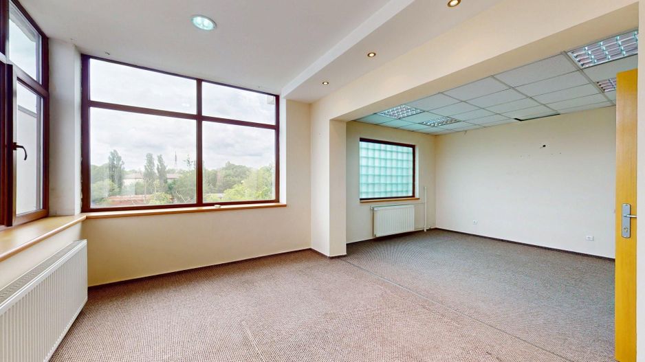 DAMAROAIA | Jiului | Chirie Casa 16 camere | 15 parcari + Metrou 900m - Poză 31