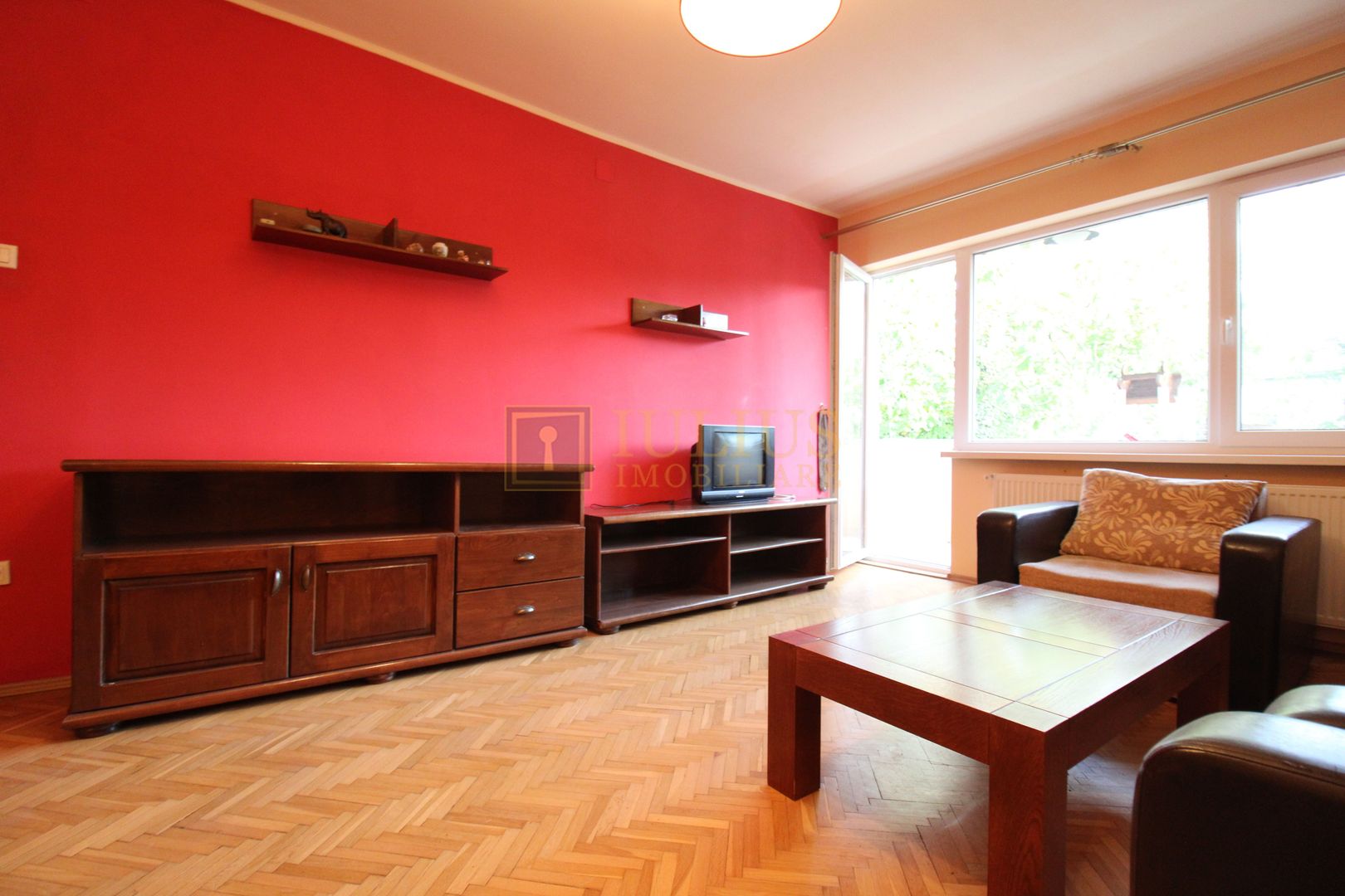 Bulevardul Victor Babes, 2 camere, centrala proprie. - Poză 3