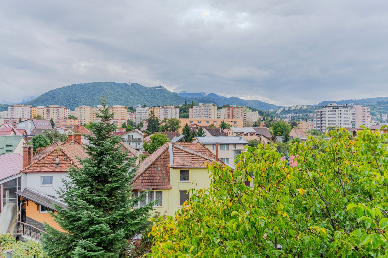 Cladire de 902 mp utili de vânzare, zona Grivitei - DN 13, COMISION 0 - Poză 198