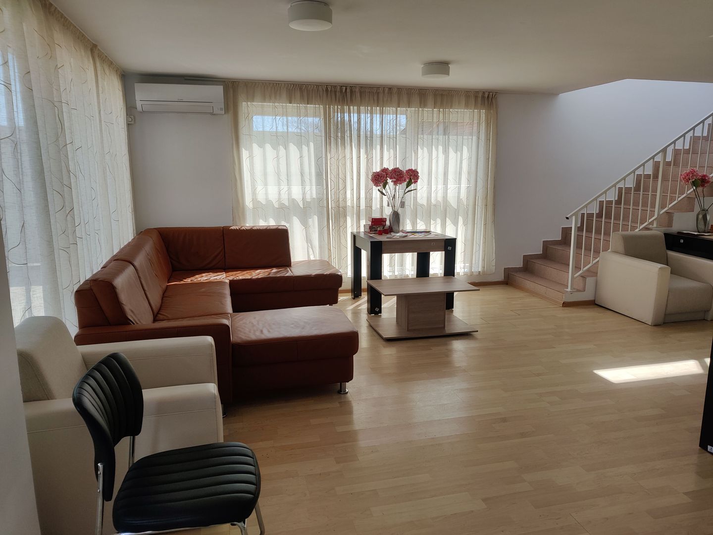 IDEAL PENTRU GRADINITA/SCOALA /AZIL BATRANI / ORFELINAT - Poză 1