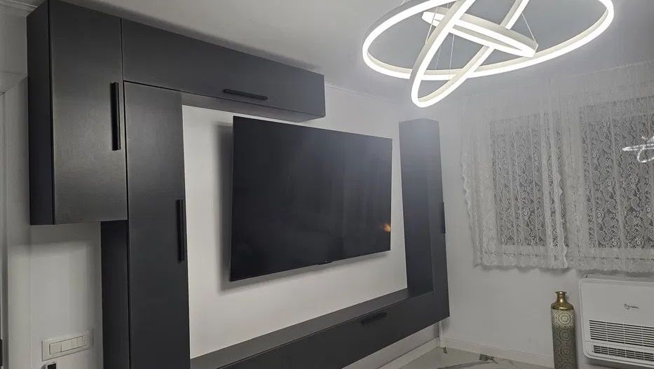 Închiriere apartament de lux 3 camere - Poză 1
