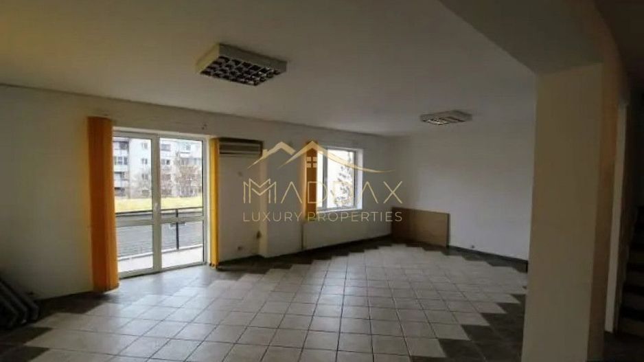 SPATIU COMERCIAL 220 MP -  ZONA MALL VITAN*** - Poză 2