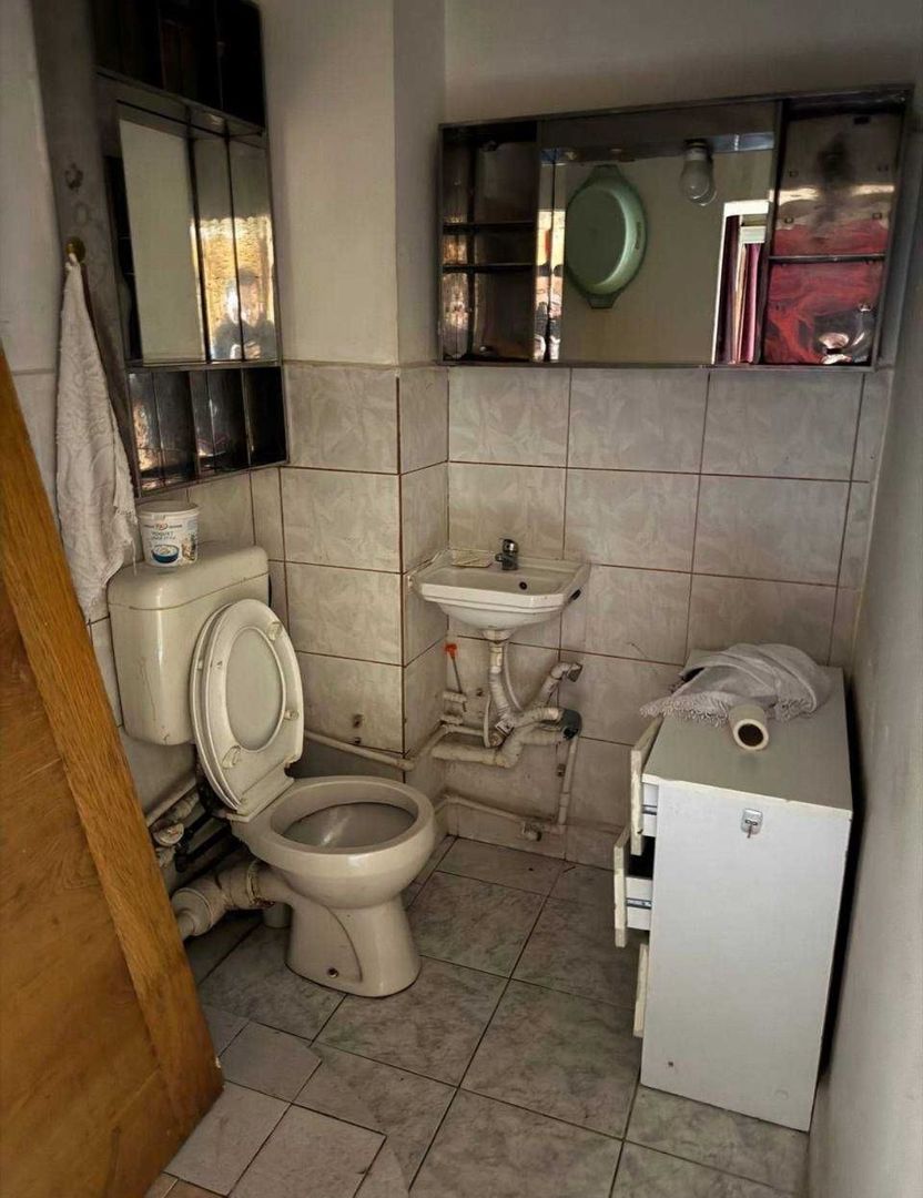 AP. 2 CAMERE VITAN - 65 MP UTILI, NECESITA RENOVARE, COMISION 0% - Poză 6