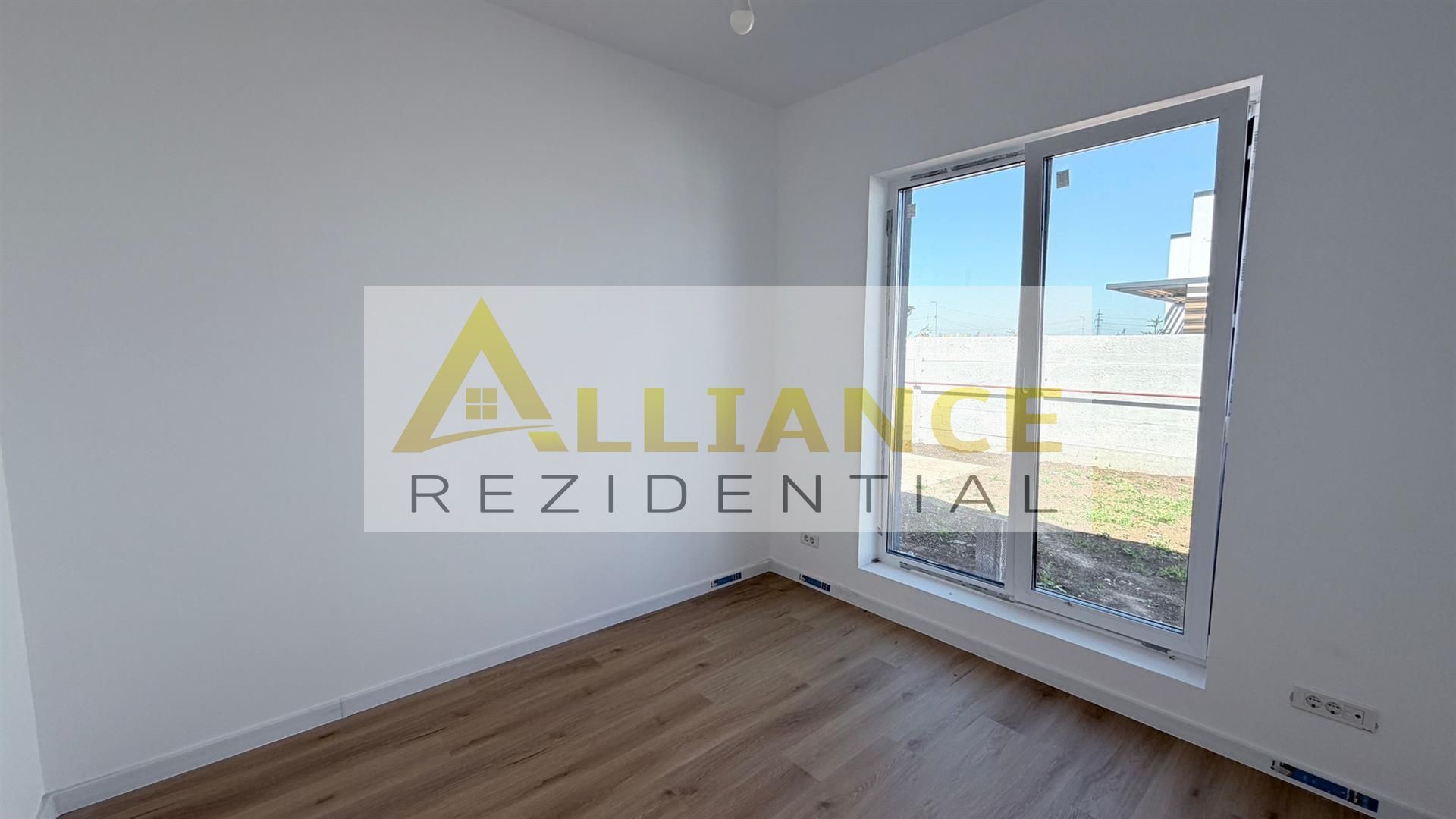 Casa Individuala - 4 camere - 2 bai - 386 mp teren - Poză 10
