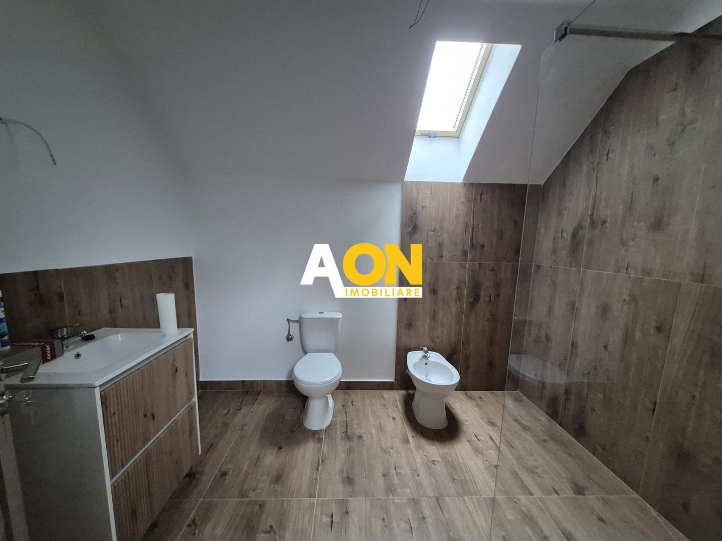 Case 6 Camere, 2 Corpuri, Teren 1507 mp, P+M, Zona Centru - Poză 11